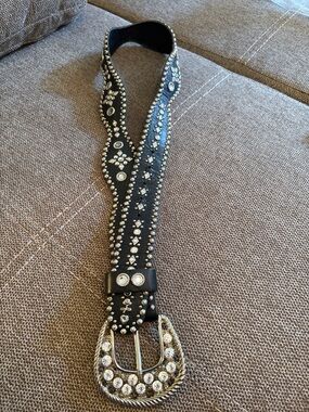 Black Crystal-Studded Women’s Belt with Rhinestone Buckle